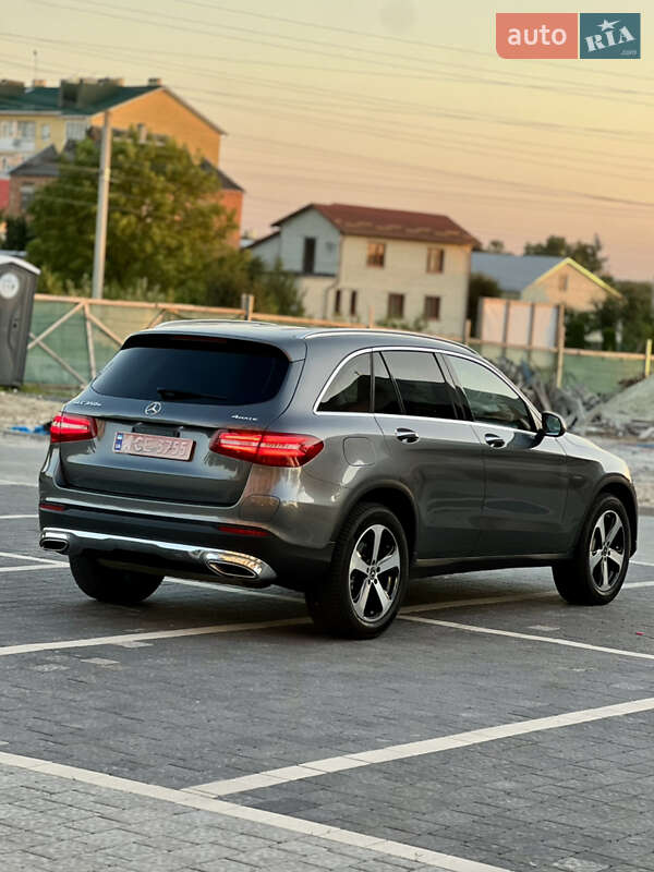 Позашляховик / Кросовер Mercedes-Benz GLC-Class 2018 в Львові фото 13 Позашляховик / Кросовер Mercedes-Benz GLC-Class 2018 в Львові