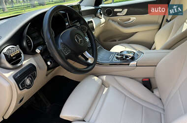 Внедорожник / Кроссовер Mercedes-Benz GLC-Class 2017 в 