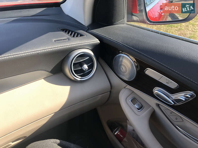 Внедорожник / Кроссовер Mercedes-Benz GLC-Class 2016 в Львове