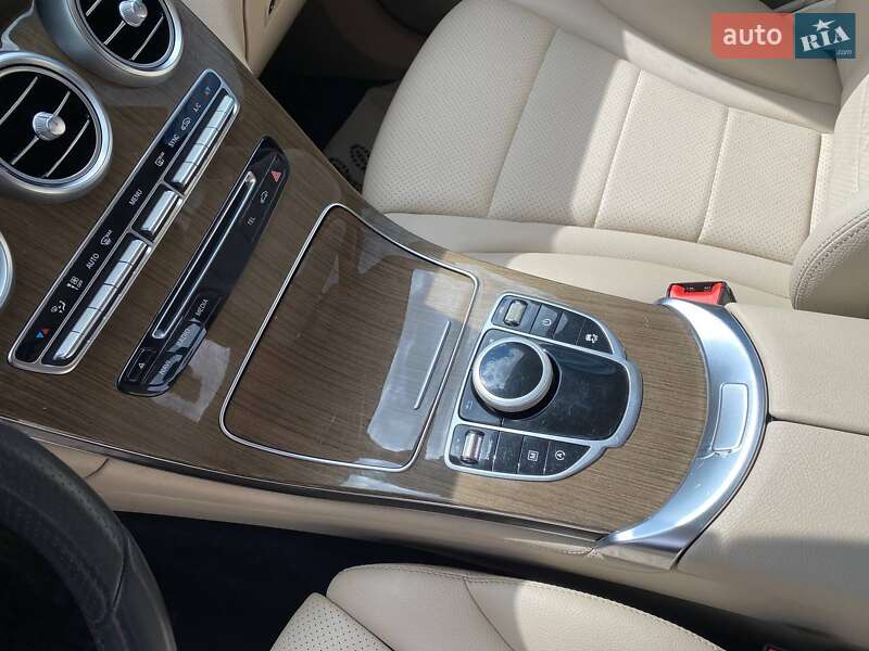 Внедорожник / Кроссовер Mercedes-Benz GLC-Class 2017 в Львове фото 16 Внедорожник / Кроссовер Mercedes-Benz GLC-Class 2017 в Львове