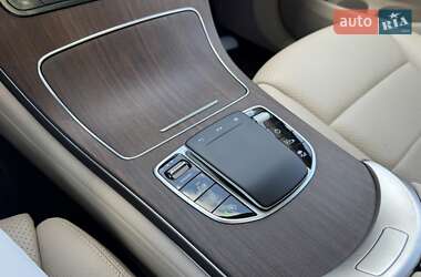 Внедорожник / Кроссовер Mercedes-Benz GLC-Class 2021 в 