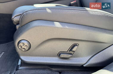 Внедорожник / Кроссовер Mercedes-Benz GLC-Class 2020 в 