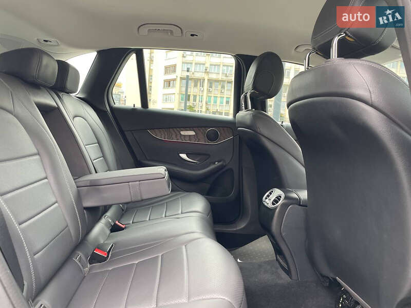 Внедорожник / Кроссовер Mercedes-Benz GLC-Class 2019 в Киеве фото 4 Внедорожник / Кроссовер Mercedes-Benz GLC-Class 2019 в Киеве