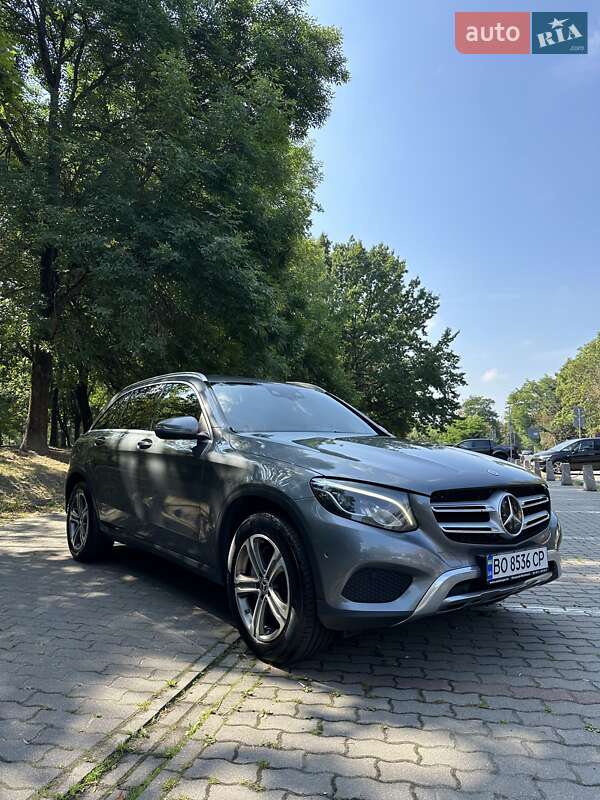 Внедорожник / Кроссовер Mercedes-Benz GLC-Class 2017 в Тернополе