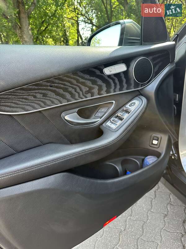 Внедорожник / Кроссовер Mercedes-Benz GLC-Class 2017 в Тернополе