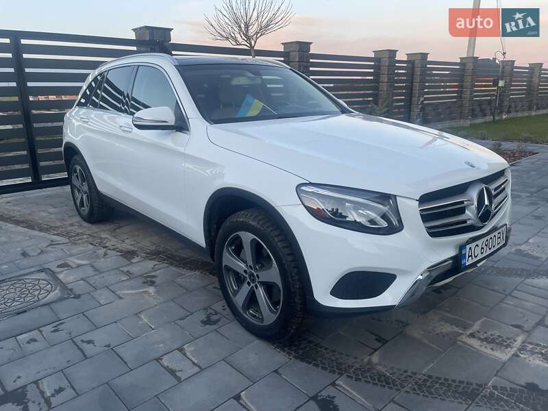 Внедорожник / Кроссовер Mercedes-Benz GLC-Class 2017 в 