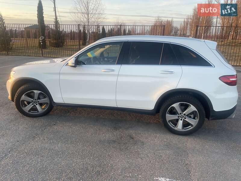 Внедорожник / Кроссовер Mercedes-Benz GLC-Class 2017 в Луцке фото 6 Внедорожник / Кроссовер Mercedes-Benz GLC-Class 2017 в Луцке