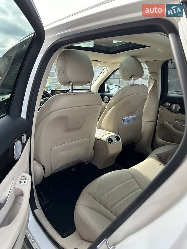 Внедорожник / Кроссовер Mercedes-Benz GLC-Class 2017 в Луцке фото 19 Внедорожник / Кроссовер Mercedes-Benz GLC-Class 2017 в Луцке