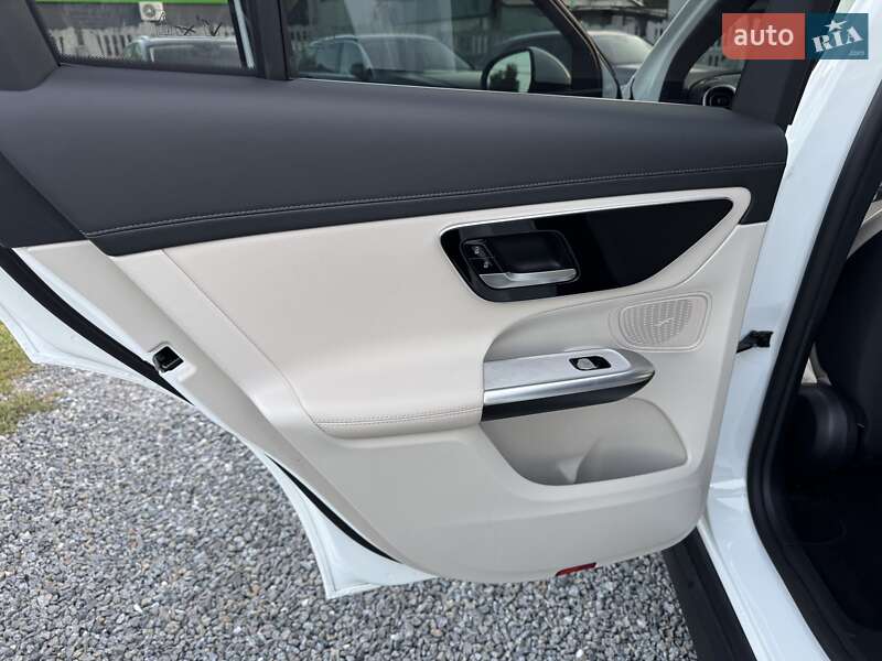 Внедорожник / Кроссовер Mercedes-Benz GLC-Class 2023 в Тернополе