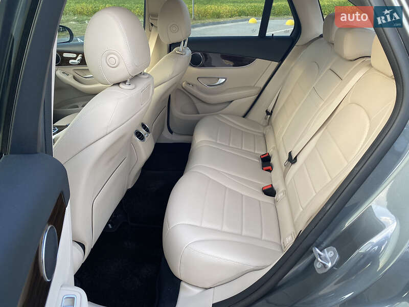Внедорожник / Кроссовер Mercedes-Benz GLC-Class 2019 в Луцке