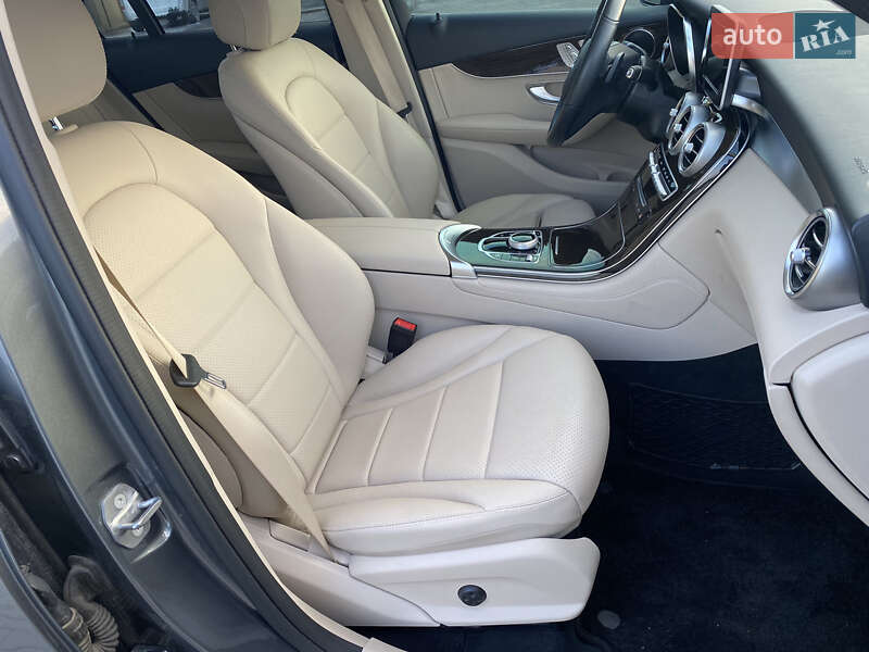 Внедорожник / Кроссовер Mercedes-Benz GLC-Class 2019 в Луцке