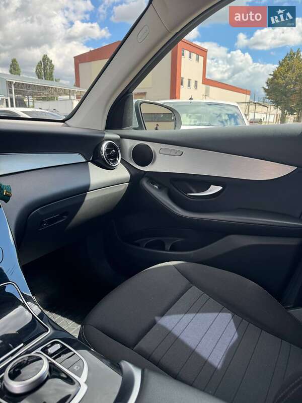 Позашляховик / Кросовер Mercedes-Benz GLC-Class 2016 в Борисполі фото 20 Позашляховик / Кросовер Mercedes-Benz GLC-Class 2016 в Борисполі