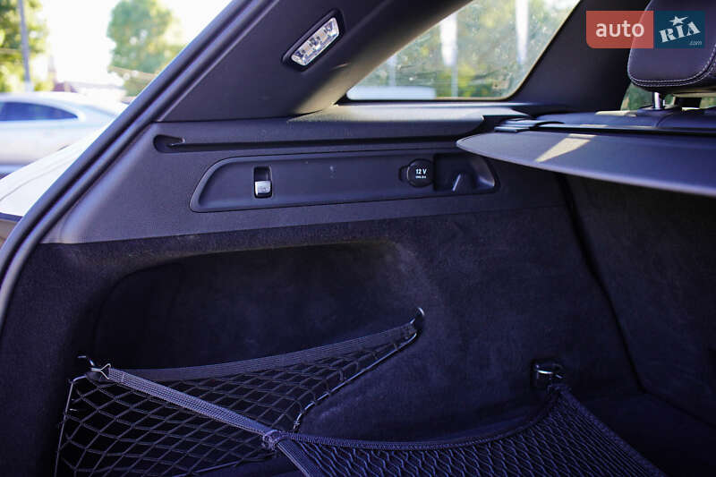 Внедорожник / Кроссовер Mercedes-Benz GLC-Class 2018 в Житомире