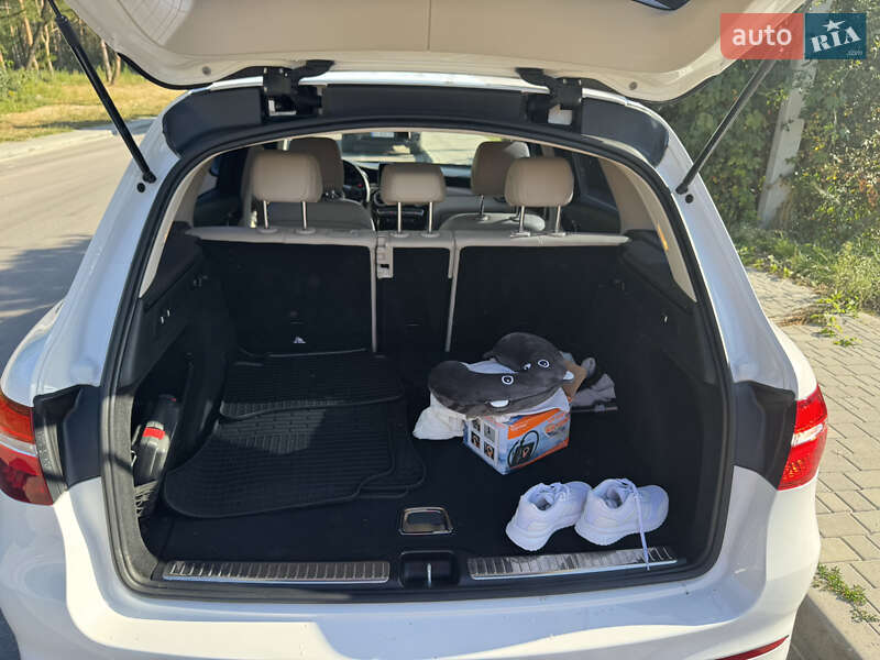 Внедорожник / Кроссовер Mercedes-Benz GLC-Class 2017 в Житомире фото 7 Внедорожник / Кроссовер Mercedes-Benz GLC-Class 2017 в Житомире