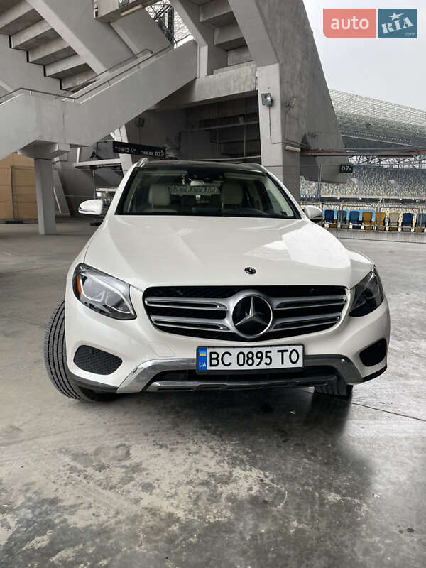 Mercedes-Benz GLC-Class 2019
