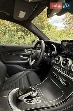 Внедорожник / Кроссовер Mercedes-Benz GLC-Class 2017 в 