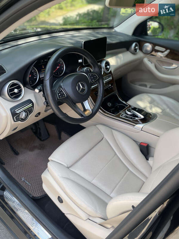 Позашляховик / Кросовер Mercedes-Benz GLC-Class 2016 в Івано-Франківську