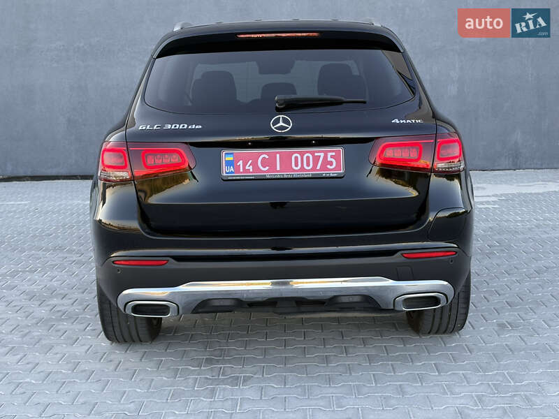 Позашляховик / Кросовер Mercedes-Benz GLC-Class 2021 в Львові