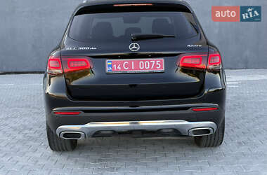Внедорожник / Кроссовер Mercedes-Benz GLC-Class 2021 в 