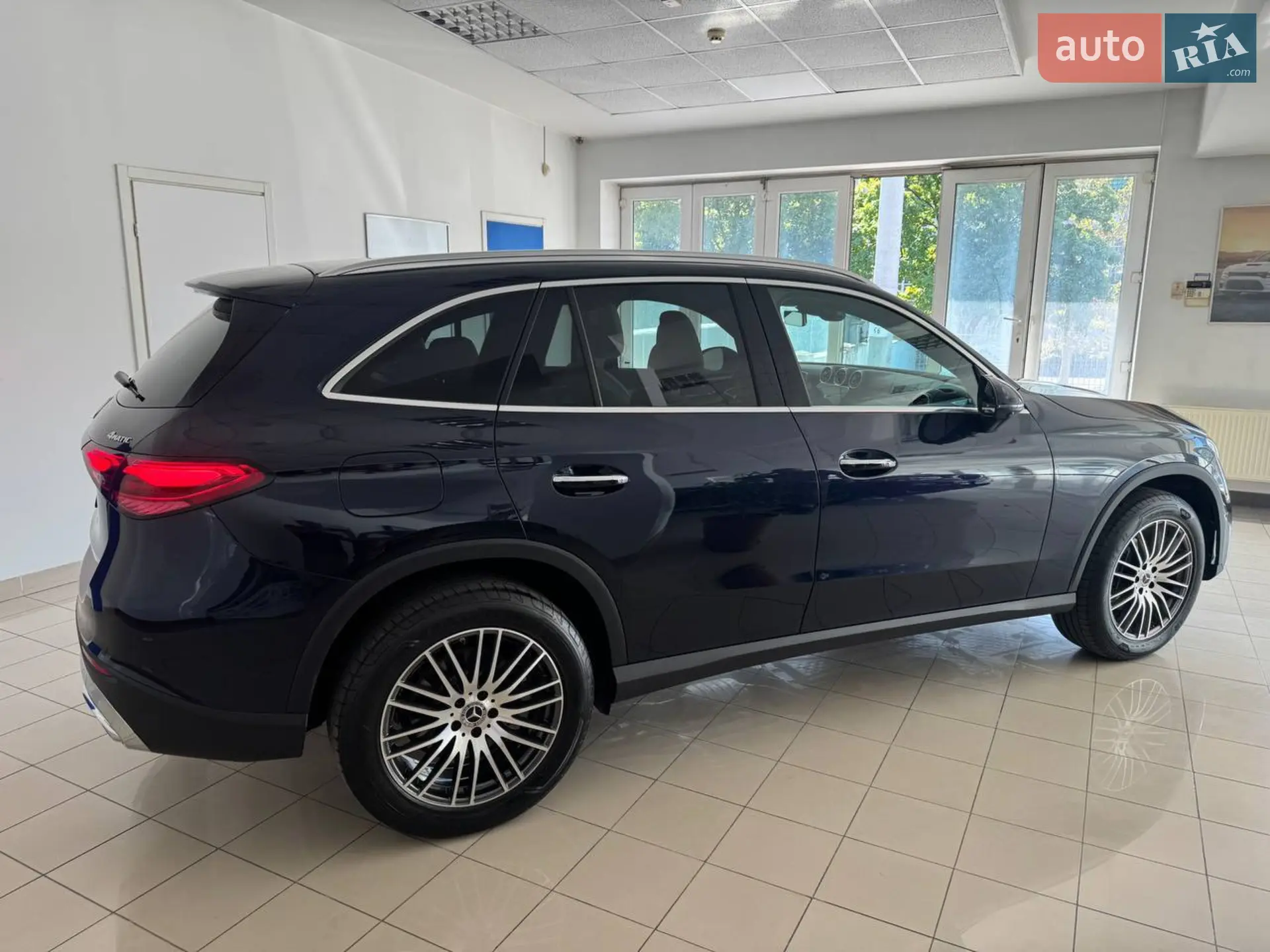 2024 Mercedes-Benz GLC - мініатюра 6
