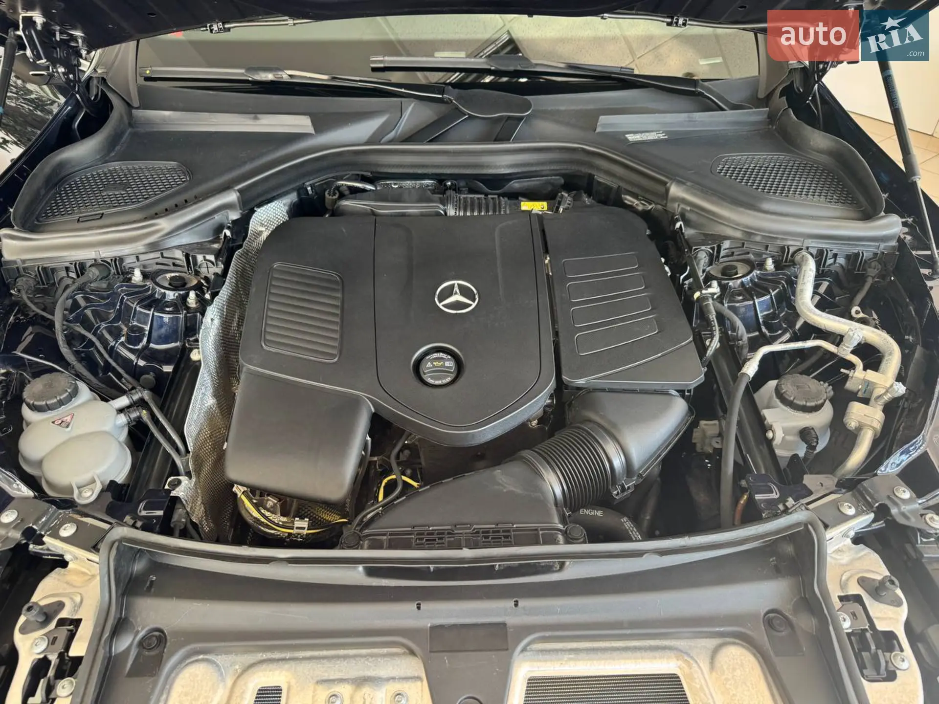 2024 Mercedes-Benz GLC - мініатюра 13