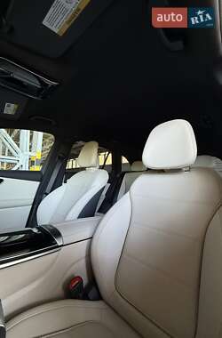 Внедорожник / Кроссовер Mercedes-Benz GLC-Class 2023 в 