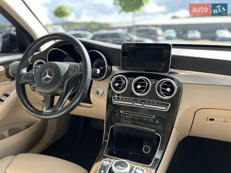 Позашляховик / Кросовер Mercedes-Benz GLC-Class 2018 в Львові