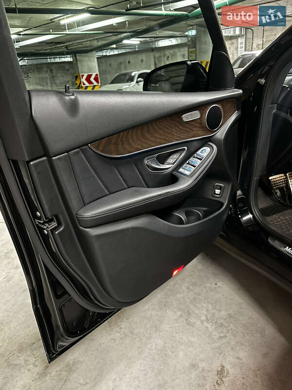 Внедорожник / Кроссовер Mercedes-Benz GLC-Class 2017 в Киеве