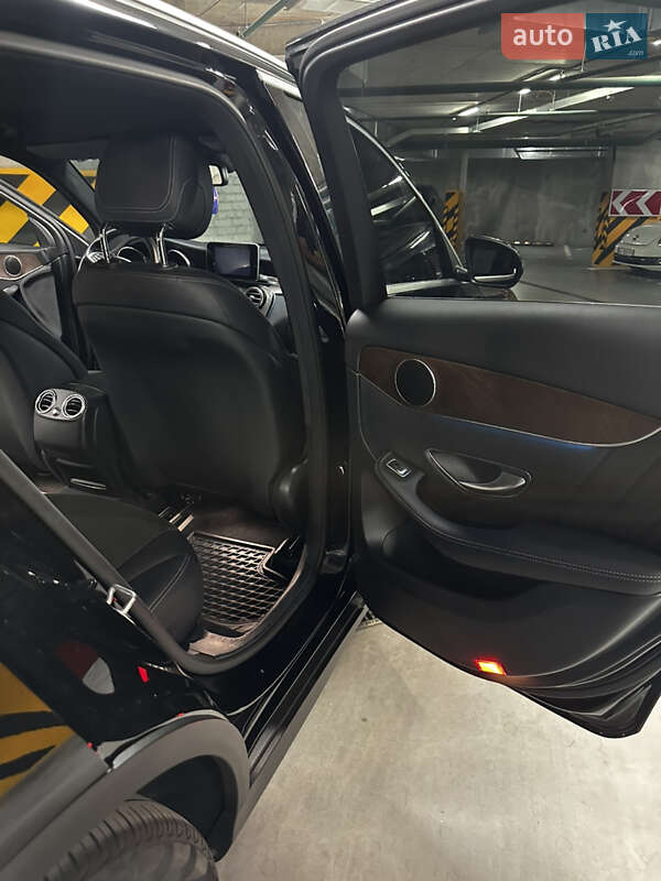 Внедорожник / Кроссовер Mercedes-Benz GLC-Class 2017 в Киеве