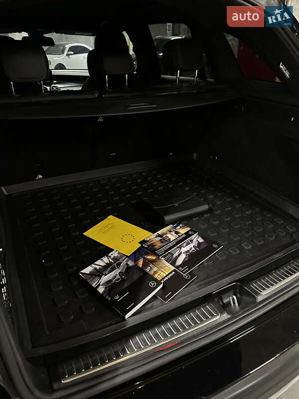 Внедорожник / Кроссовер Mercedes-Benz GLC-Class 2017 в Киеве