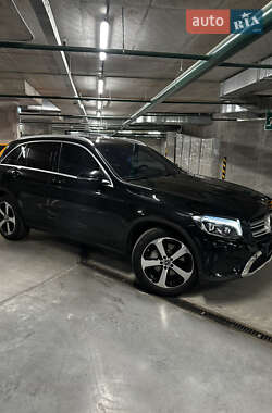 Внедорожник / Кроссовер Mercedes-Benz GLC-Class 2017 в 