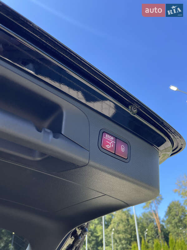 Внедорожник / Кроссовер Mercedes-Benz GLC-Class 2018 в Харькове фото 16 Внедорожник / Кроссовер Mercedes-Benz GLC-Class 2018 в Харькове