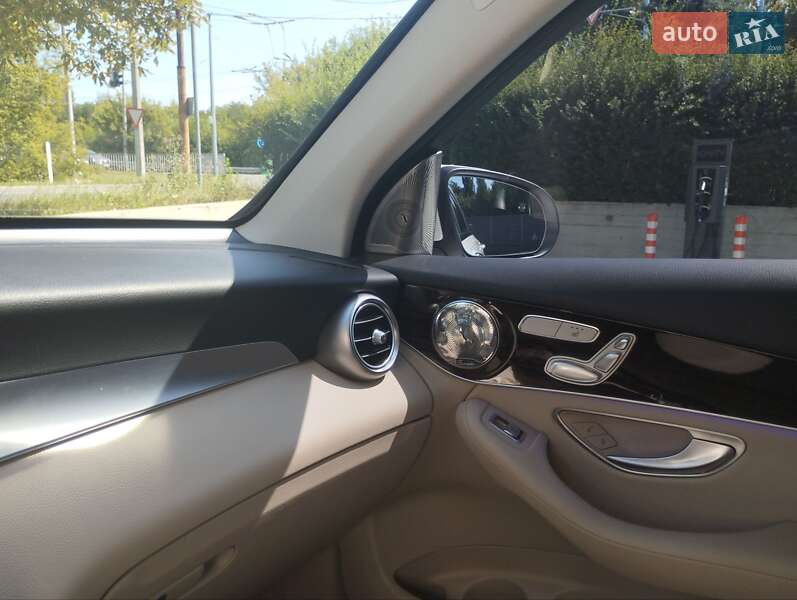 Внедорожник / Кроссовер Mercedes-Benz GLC-Class 2022 в Днепре