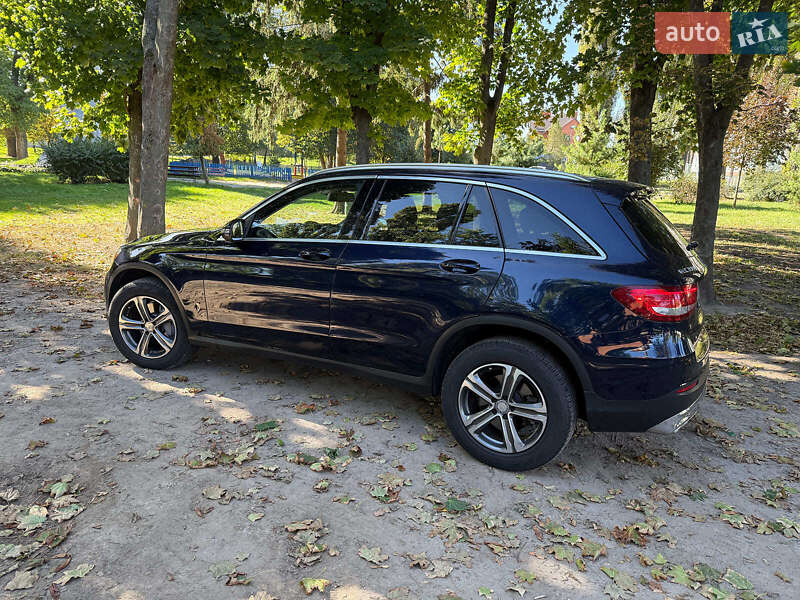 Позашляховик / Кросовер Mercedes-Benz GLC-Class 2015 в Києві