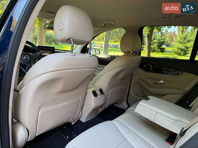 Позашляховик / Кросовер Mercedes-Benz GLC-Class 2015 в Києві