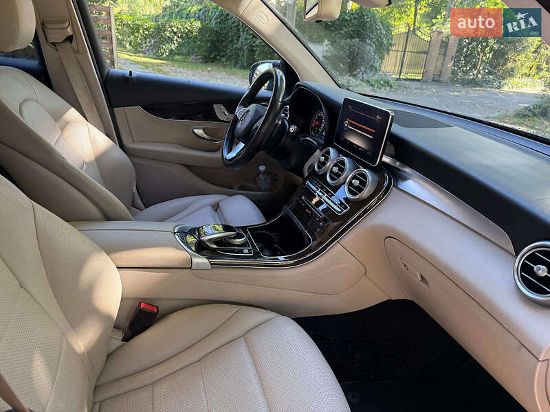 Позашляховик / Кросовер Mercedes-Benz GLC-Class 2015 в Києві