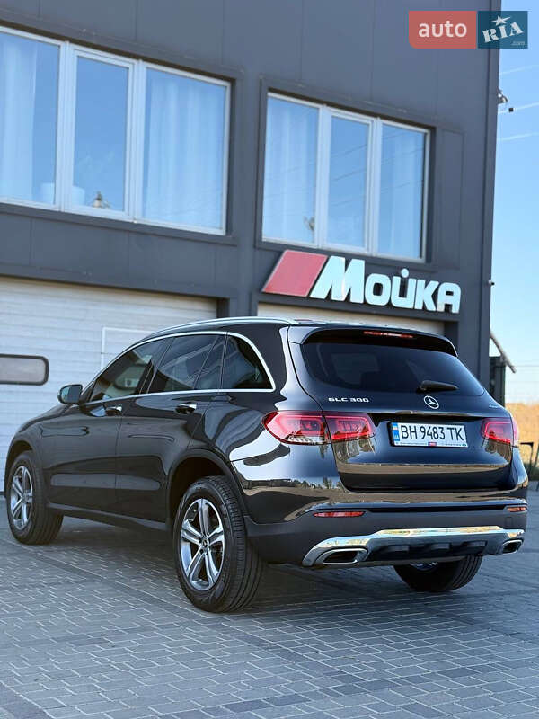 Внедорожник / Кроссовер Mercedes-Benz GLC-Class 2020 в Одессе фото 3 Внедорожник / Кроссовер Mercedes-Benz GLC-Class 2020 в Одессе