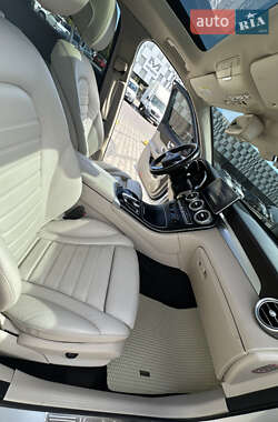 Внедорожник / Кроссовер Mercedes-Benz GLC-Class 2016 в 