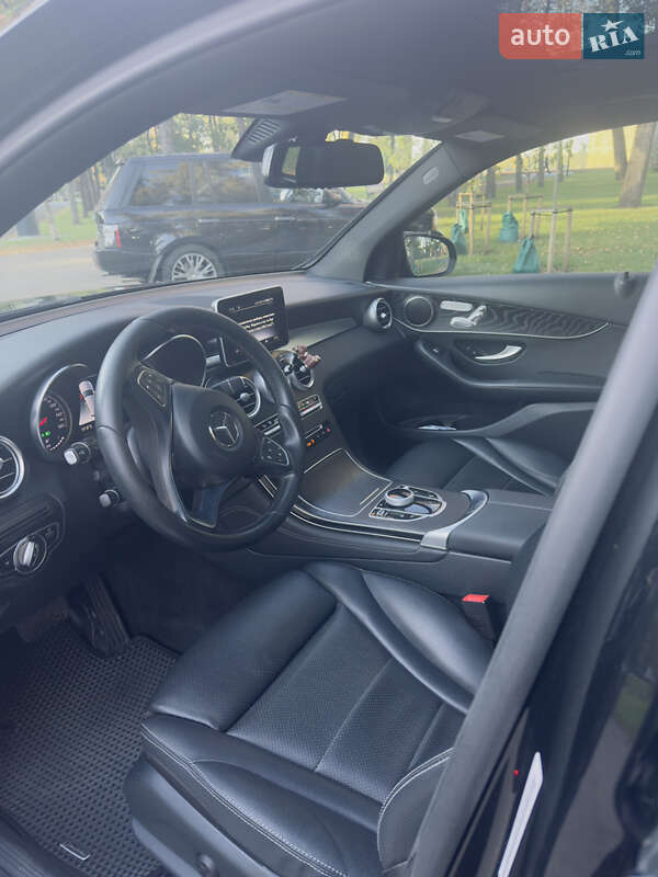 Внедорожник / Кроссовер Mercedes-Benz GLC-Class 2017 в Хмельницком фото 4 Внедорожник / Кроссовер Mercedes-Benz GLC-Class 2017 в Хмельницком