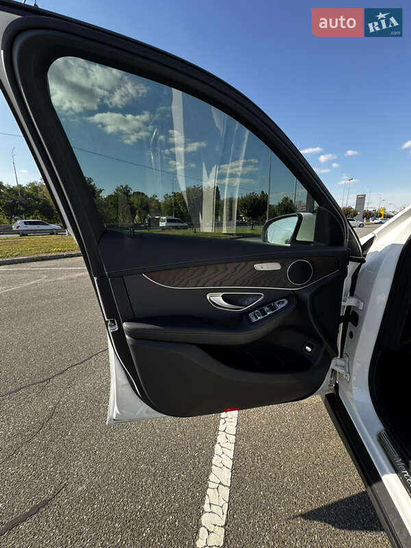 Позашляховик / Кросовер Mercedes-Benz GLC-Class 2020 в Києві