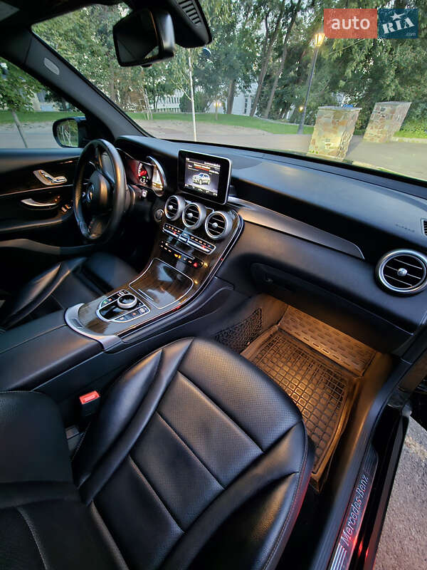 Позашляховик / Кросовер Mercedes-Benz GLC-Class 2017 в Києві