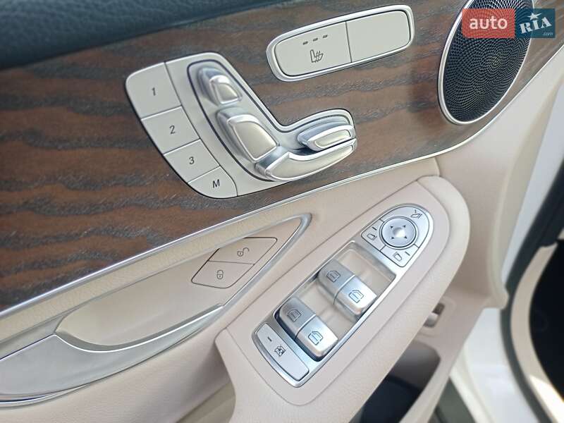 Позашляховик / Кросовер Mercedes-Benz GLC-Class 2018 в Львові