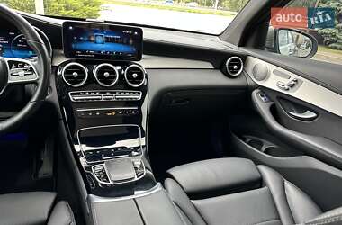 Внедорожник / Кроссовер Mercedes-Benz GLC-Class 2022 в 