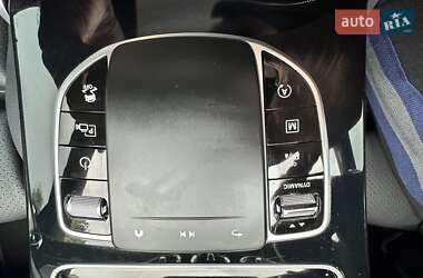 Внедорожник / Кроссовер Mercedes-Benz GLC-Class 2022 в 