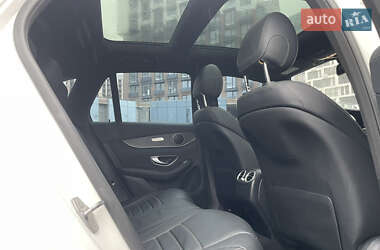 Внедорожник / Кроссовер Mercedes-Benz GLC-Class 2017 в 