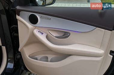 Внедорожник / Кроссовер Mercedes-Benz GLC-Class 2020 в 