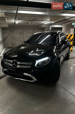 Внедорожник / Кроссовер Mercedes-Benz GLC-Class 2017 в 