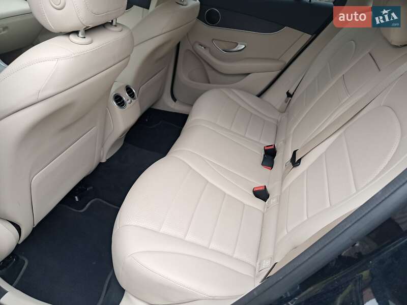 Внедорожник / Кроссовер Mercedes-Benz GLC-Class 2020 в Ивано-Франковске