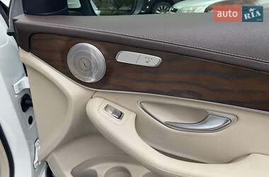 Позашляховик / Кросовер Mercedes-Benz GLC-Class 2020 в 