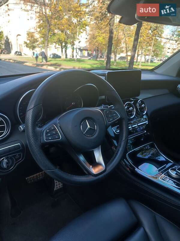 Внедорожник / Кроссовер Mercedes-Benz GLC-Class 2018 в Киеве
